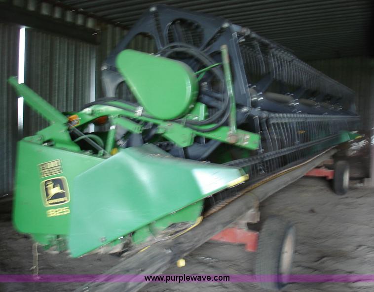 image for item 1300 1997 John Deere 925 flex platform with finger reel