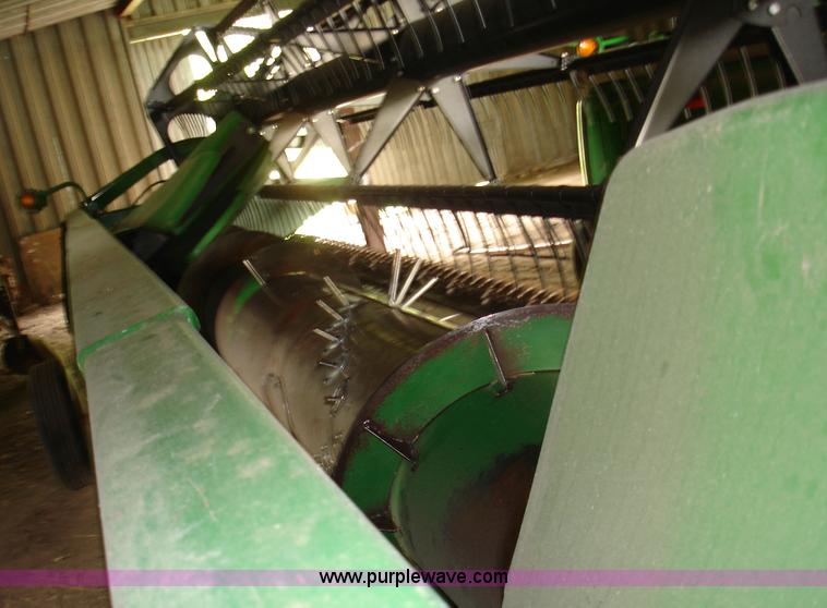 image for item 1300 1997 John Deere 925 flex platform with finger reel