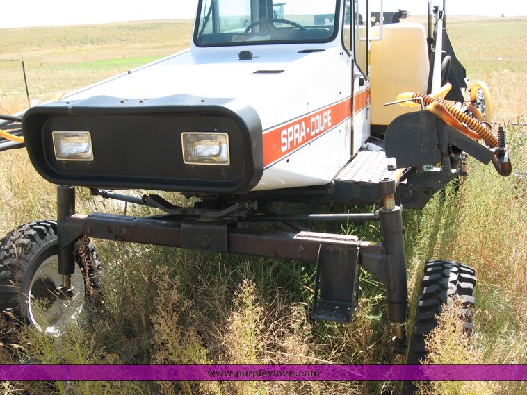 image for item 1400 1996 SpraCoupe 215 spray rig