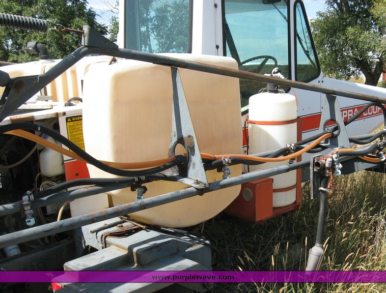 image for item 1400 1996 SpraCoupe 215 spray rig