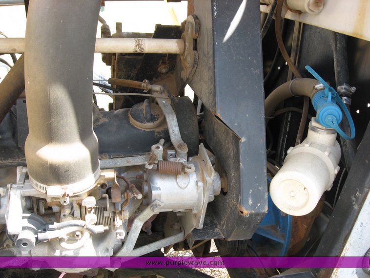 image for item 1400 1996 SpraCoupe 215 spray rig