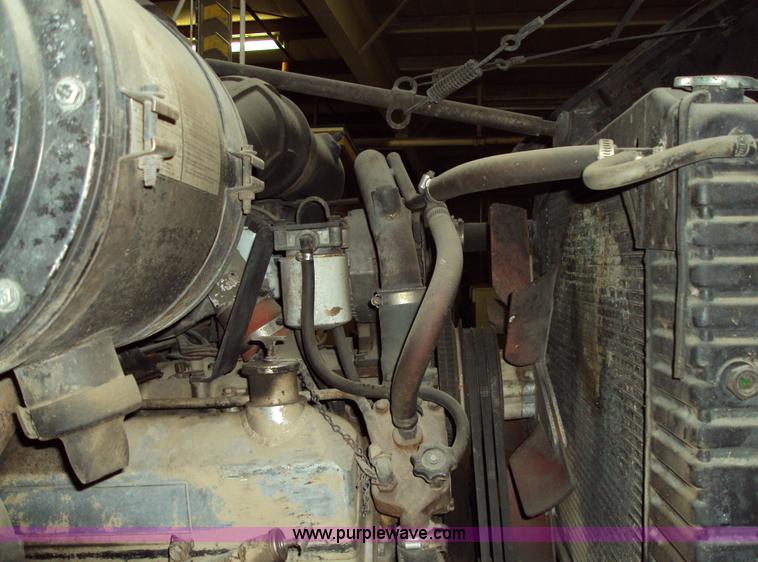 image for item 1503 1980 Ford 8000 grain truck