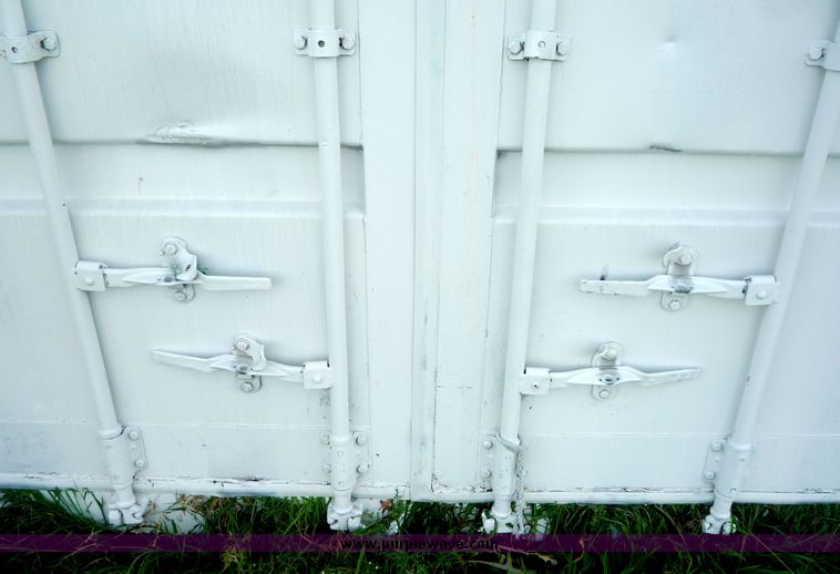 image for item 2021 20' standard storage container