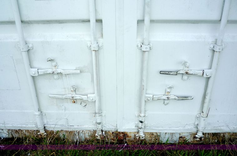 image for item 2022 40' standard storage container