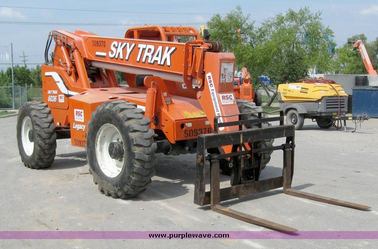 image for item 2192 2004 SkyTrak 6036 telehandler