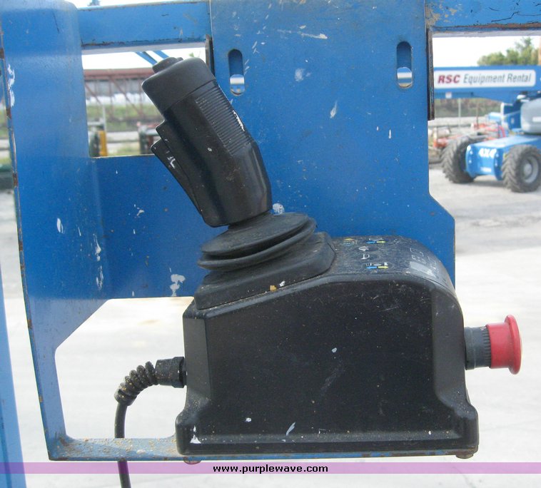 image for item 2193 2004 Genie GS1930 scissor lift