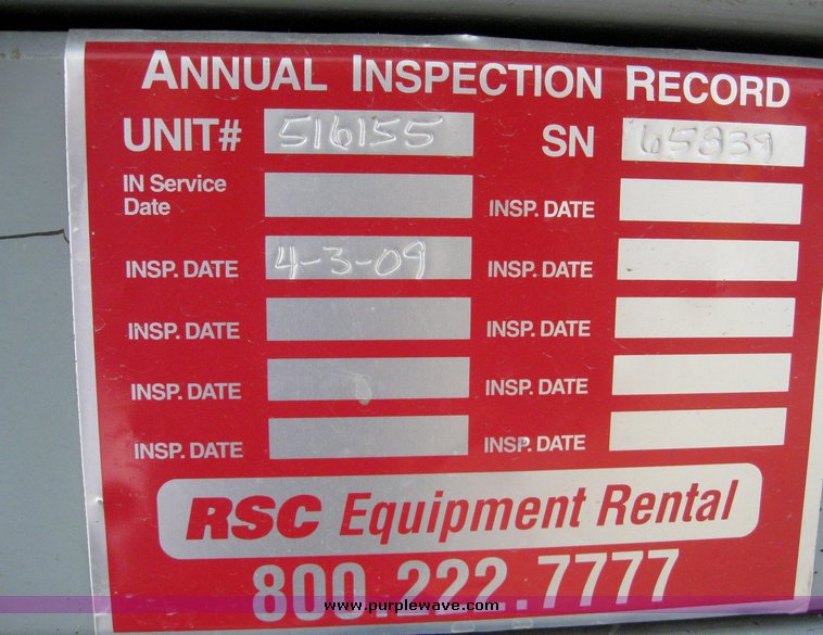 image for item 2193 2004 Genie GS1930 scissor lift