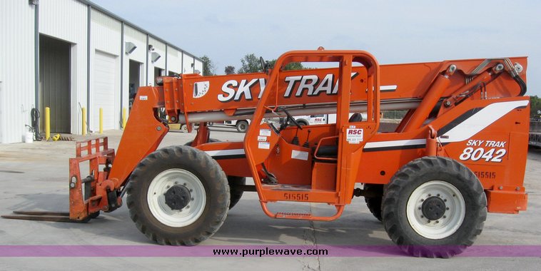 image for item 2194 2004 SkyTrak 8042 telehandler