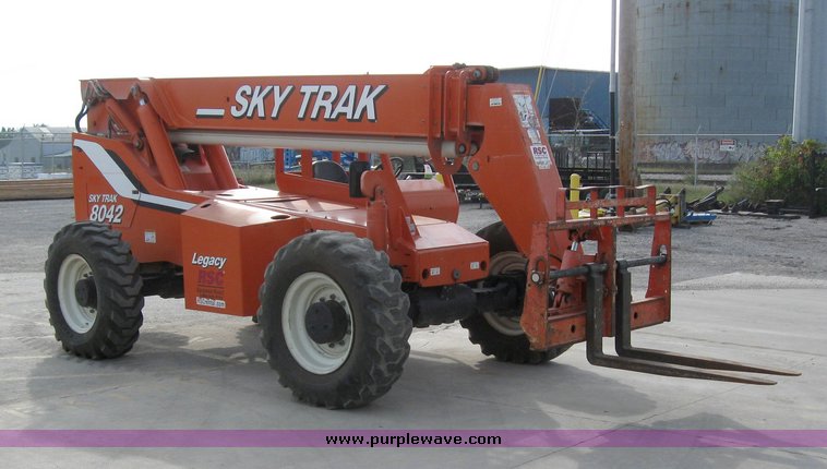 image for item 2194 2004 SkyTrak 8042 telehandler