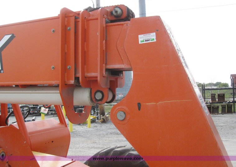 image for item 2194 2004 SkyTrak 8042 telehandler