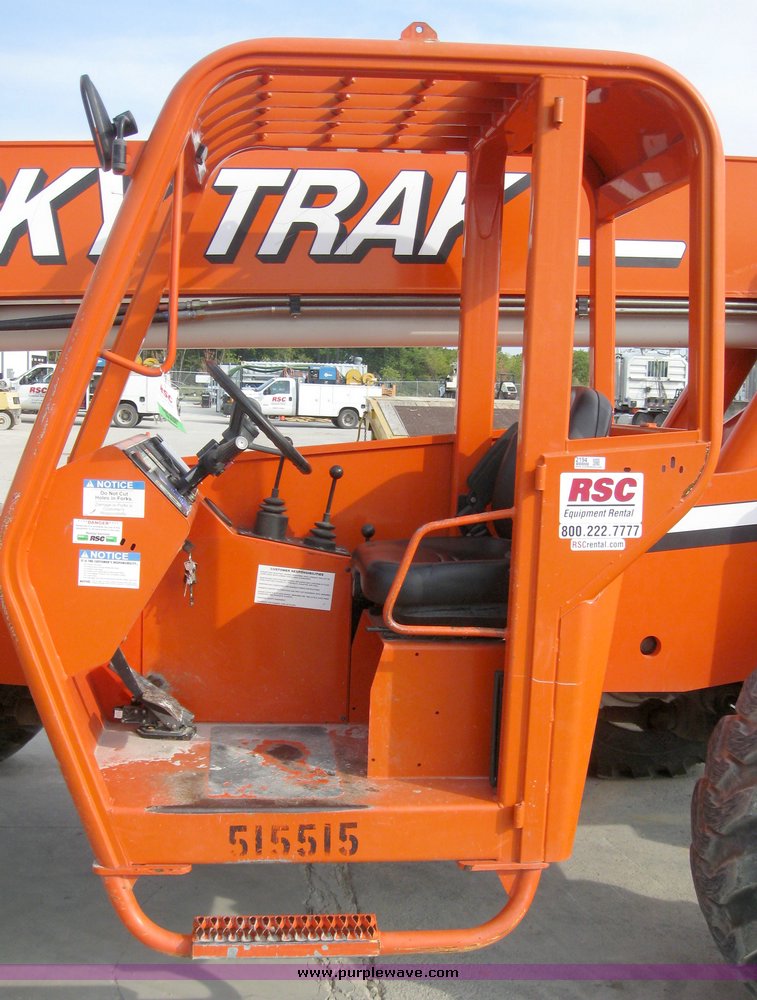 image for item 2194 2004 SkyTrak 8042 telehandler
