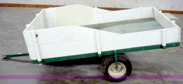 image for item 3660 Garden trailer