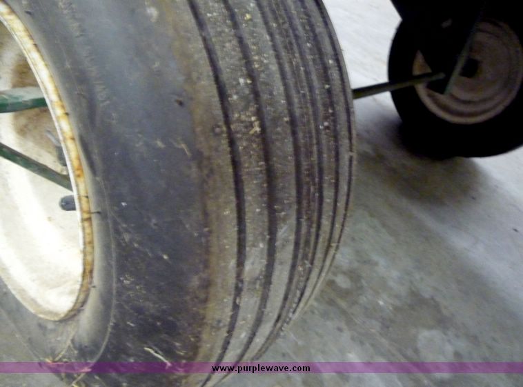 image for item 3660 Garden trailer