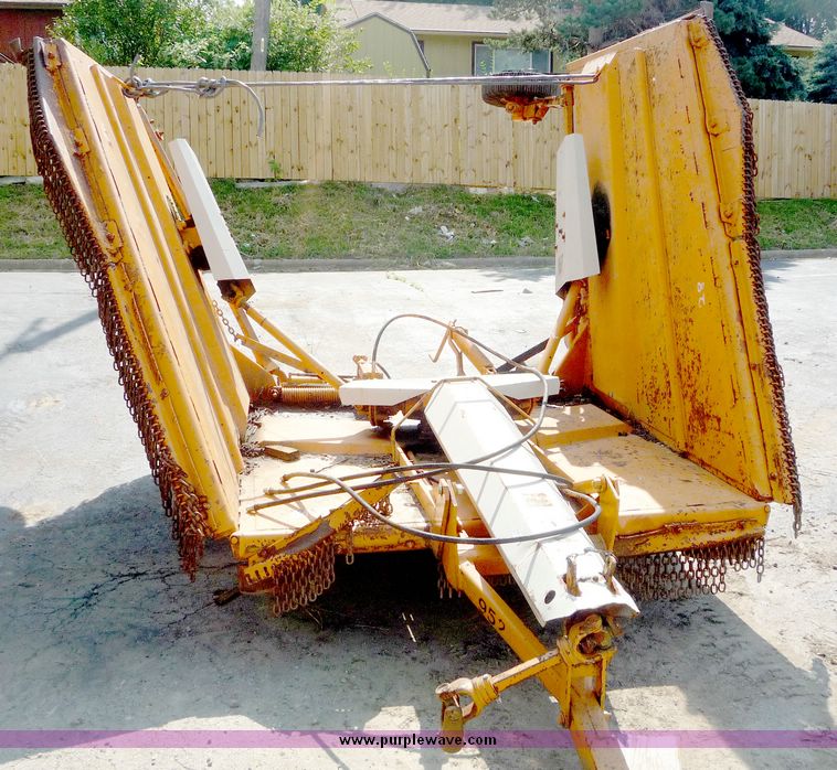 image for item 3960 Woods batwing rotary mower