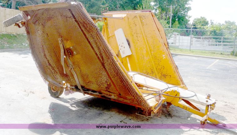 image for item 3960 Woods batwing rotary mower