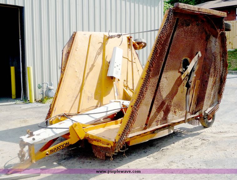 image for item 3960 Woods batwing rotary mower