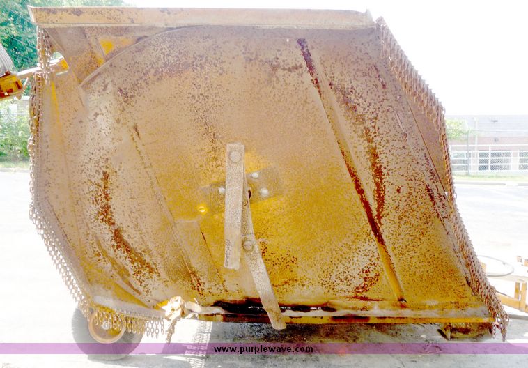 image for item 3960 Woods batwing rotary mower