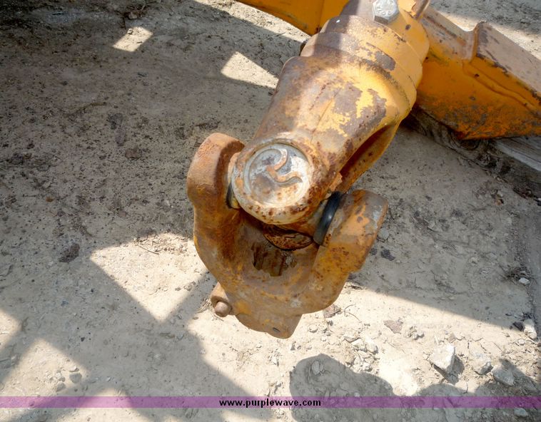 image for item 3960 Woods batwing rotary mower