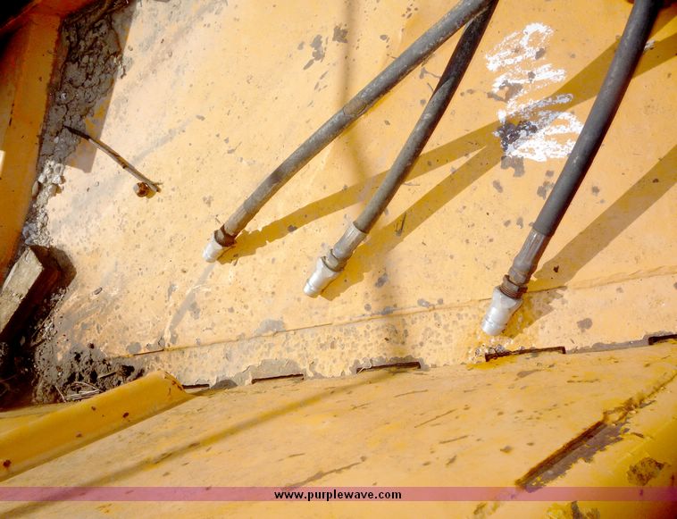 image for item 3960 Woods batwing rotary mower