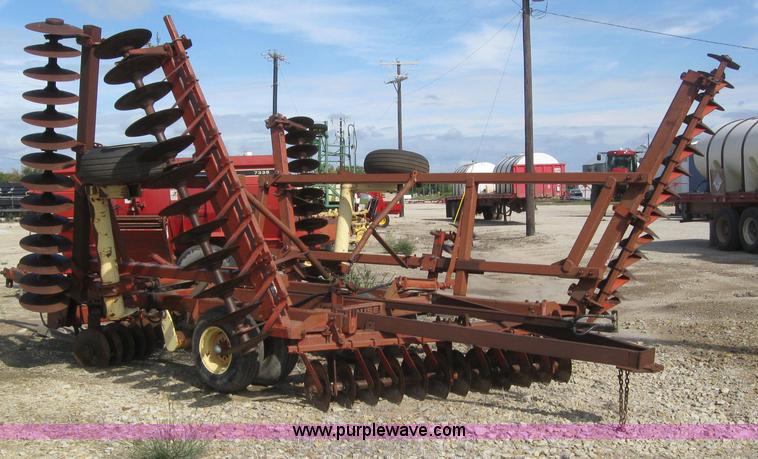 image for item 5935 Krause 1727 24' offset disc