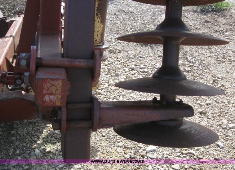 image for item 5935 Krause 1727 24' offset disc