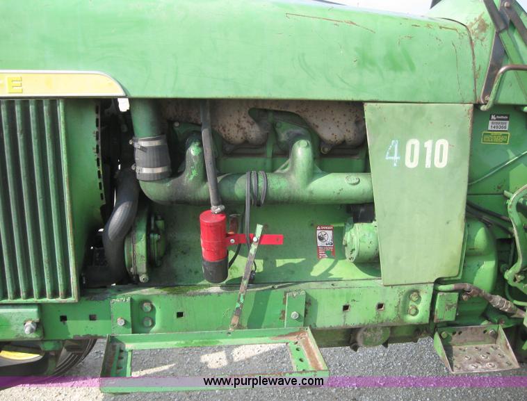 image for item 5938 John Deere 4010 tractor