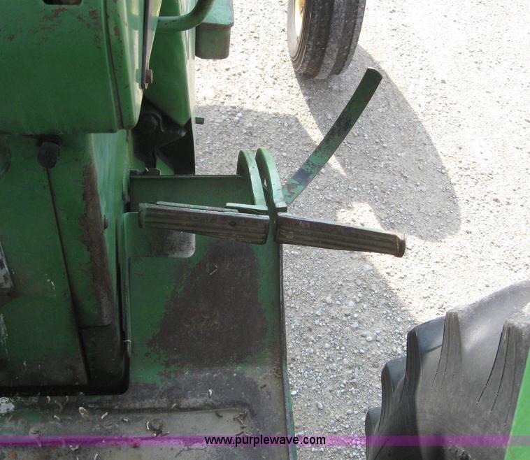 image for item 5938 John Deere 4010 tractor