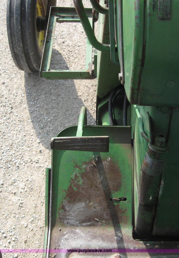 image for item 5938 John Deere 4010 tractor