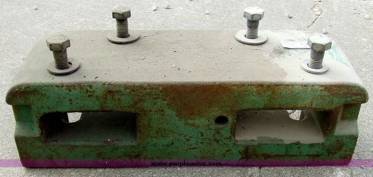 image for item 5943 John Deere tractor front weight