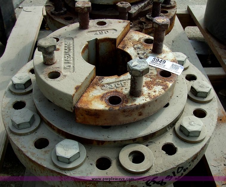 image for item 5949 Set of dual hubs