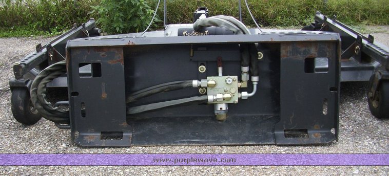 image for item 7165 Bobcat 90 hydraulic mower attachment
