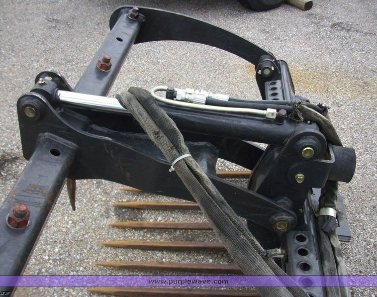 image for item 7171 Bobcat 60" utility farm forks with grapple