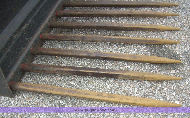 image for item 7171 Bobcat 60" utility farm forks with grapple