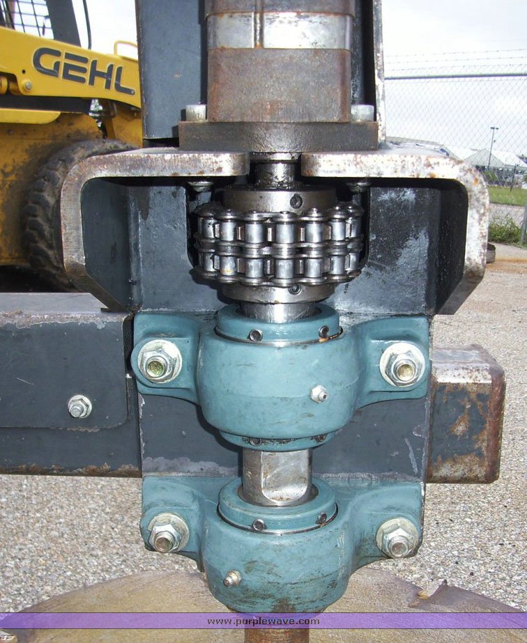 image for item 7172 Bobcat JB brushsaw