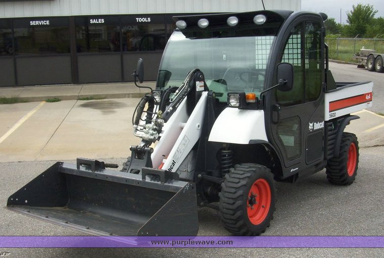 image for item 7173 2007 Bobcat 5600T toolcat