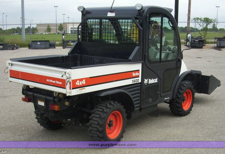 image for item 7173 2007 Bobcat 5600T toolcat