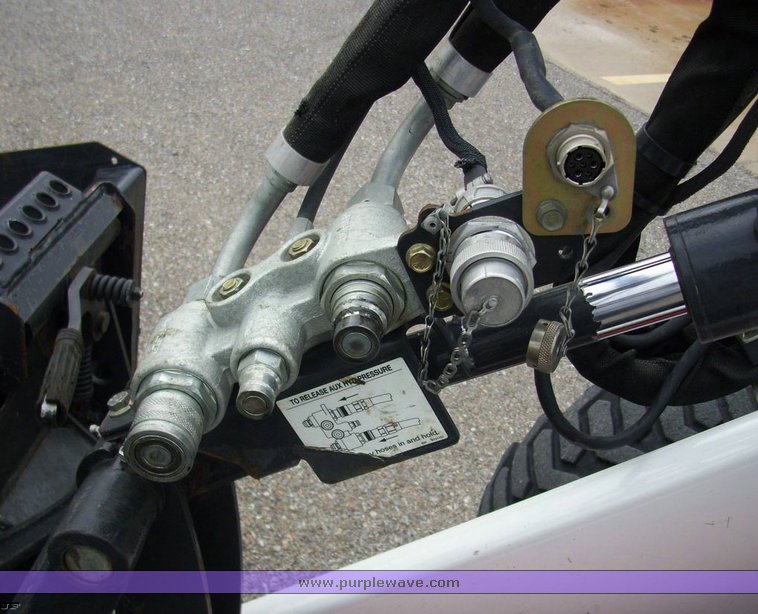 image for item 7173 2007 Bobcat 5600T toolcat