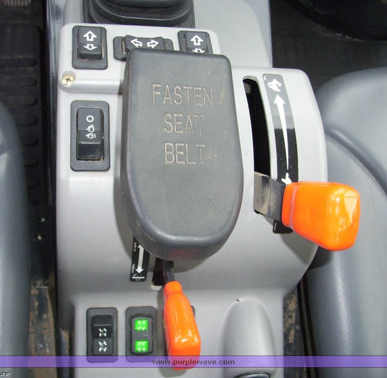 image for item 7173 2007 Bobcat 5600T toolcat