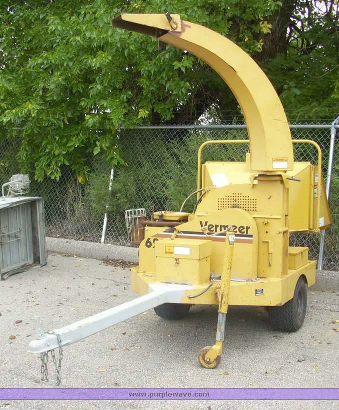 image for item 7175 Vermeer 620 wood chipper