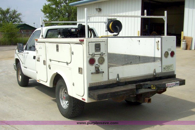 image for item 7294 1989 GMC 2500SL Sierra