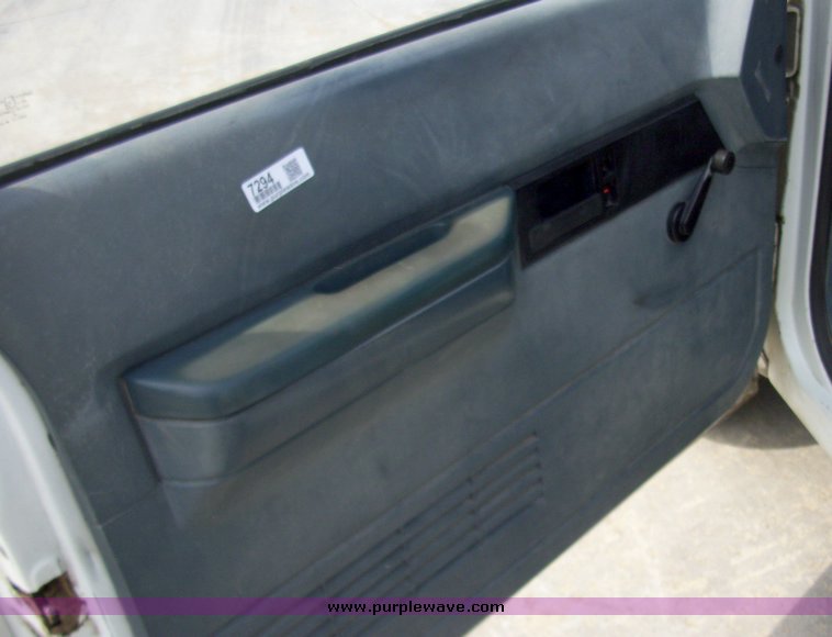 image for item 7294 1989 GMC 2500SL Sierra