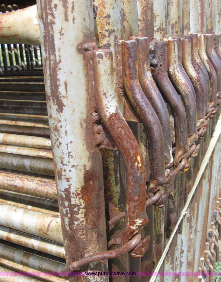 image for item 8465 (34) Winkle panels with trailer