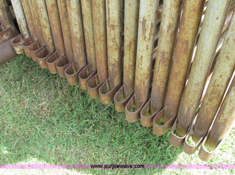 image for item 8465 (34) Winkle panels with trailer