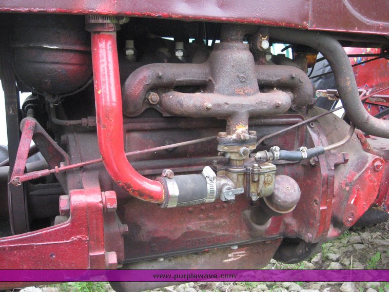 image for item 8630 Farmall Cub tractor