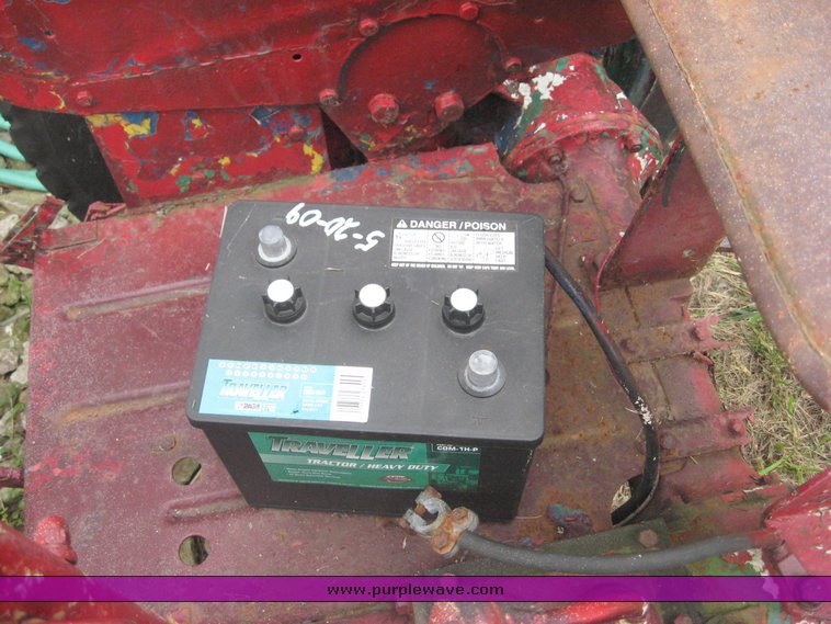 image for item 8630 Farmall Cub tractor