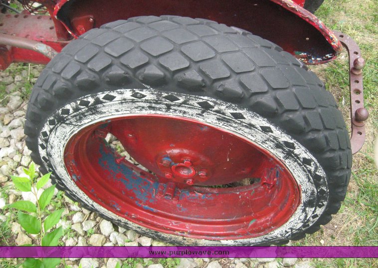 image for item 8630 Farmall Cub tractor