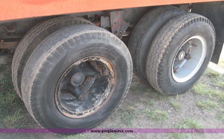 image for item 8636 1973 Chevrolet C65 tandem axle truck with Knapheide 20' grain bed and hoist