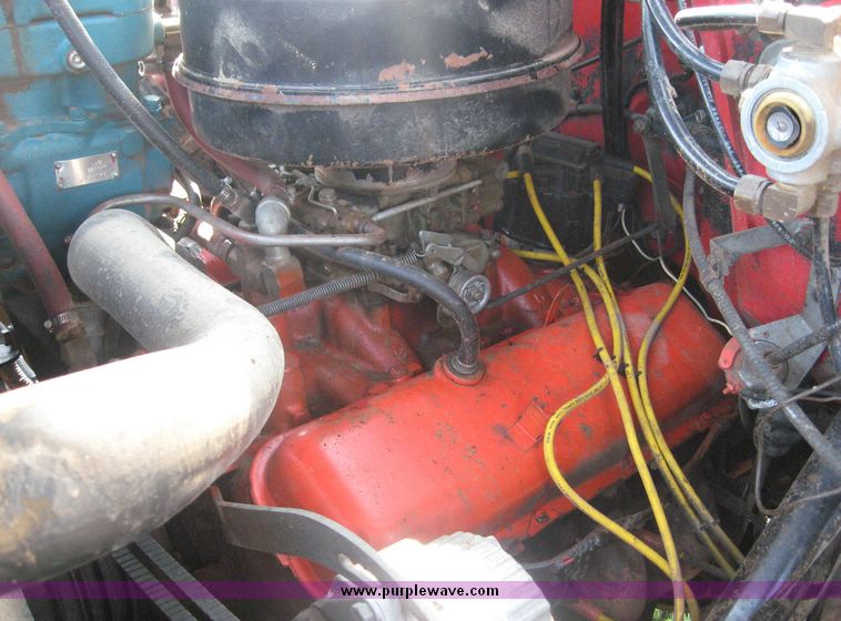 image for item 8636 1973 Chevrolet C65 tandem axle truck with Knapheide 20' grain bed and hoist