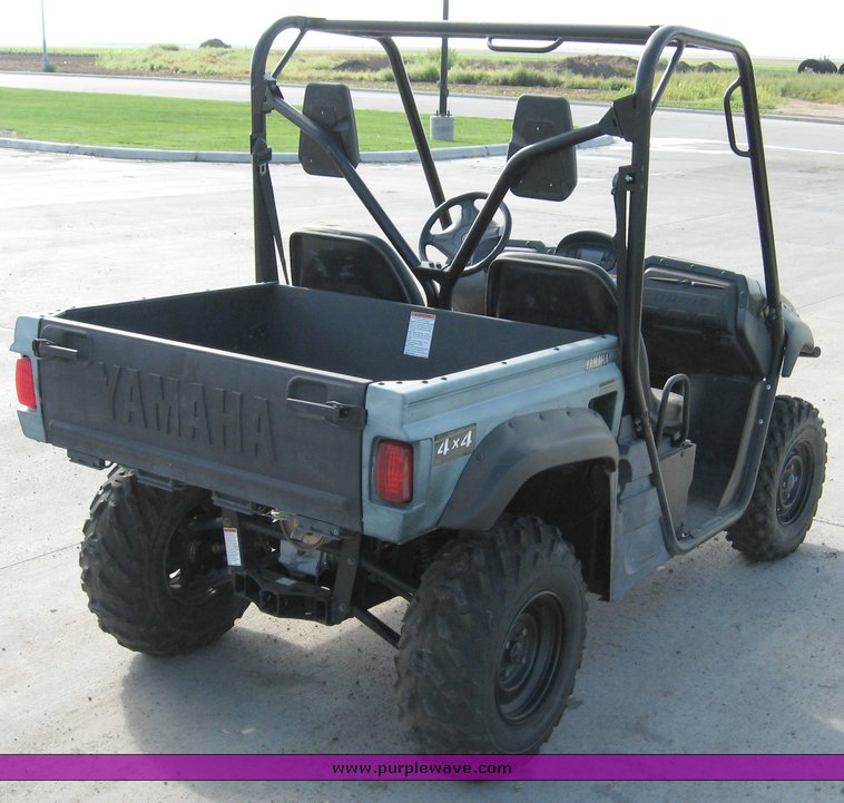 image for item 8652 Yamaha Rhino 4WD ATV