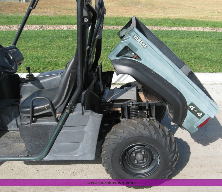 image for item 8652 Yamaha Rhino 4WD ATV